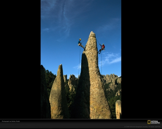rock-climbers-model-968182-xl.jpg