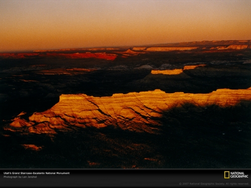 twilight-grand-staircase-521999-lw.jpg
