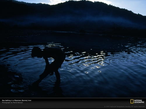 burmese-boy-bathing-963458-lw.jpg